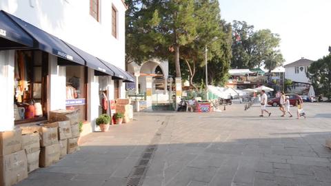CUMHURIYET CADDESİ (BARLAR SOKAĞI)